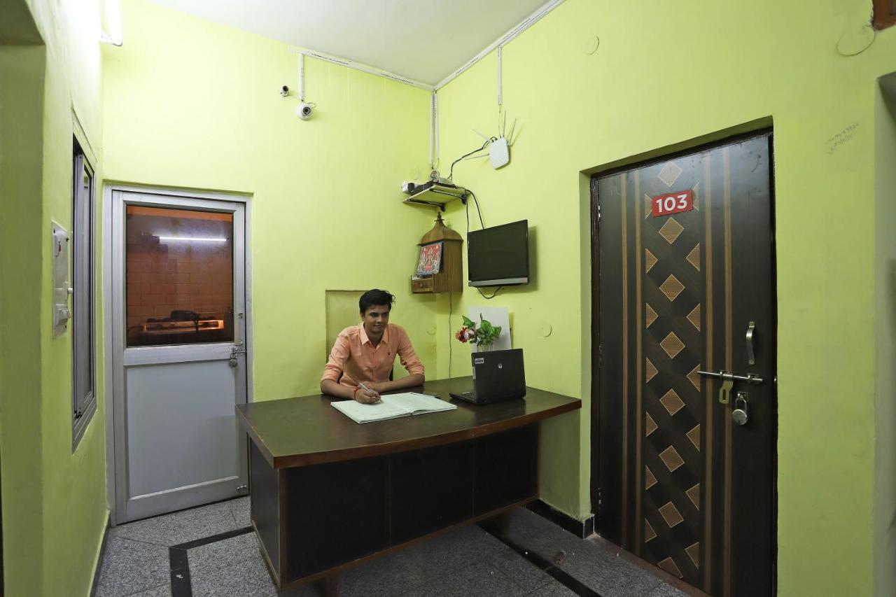 Oyo 39645 Maheshwari Residency Nova Deli Exterior foto