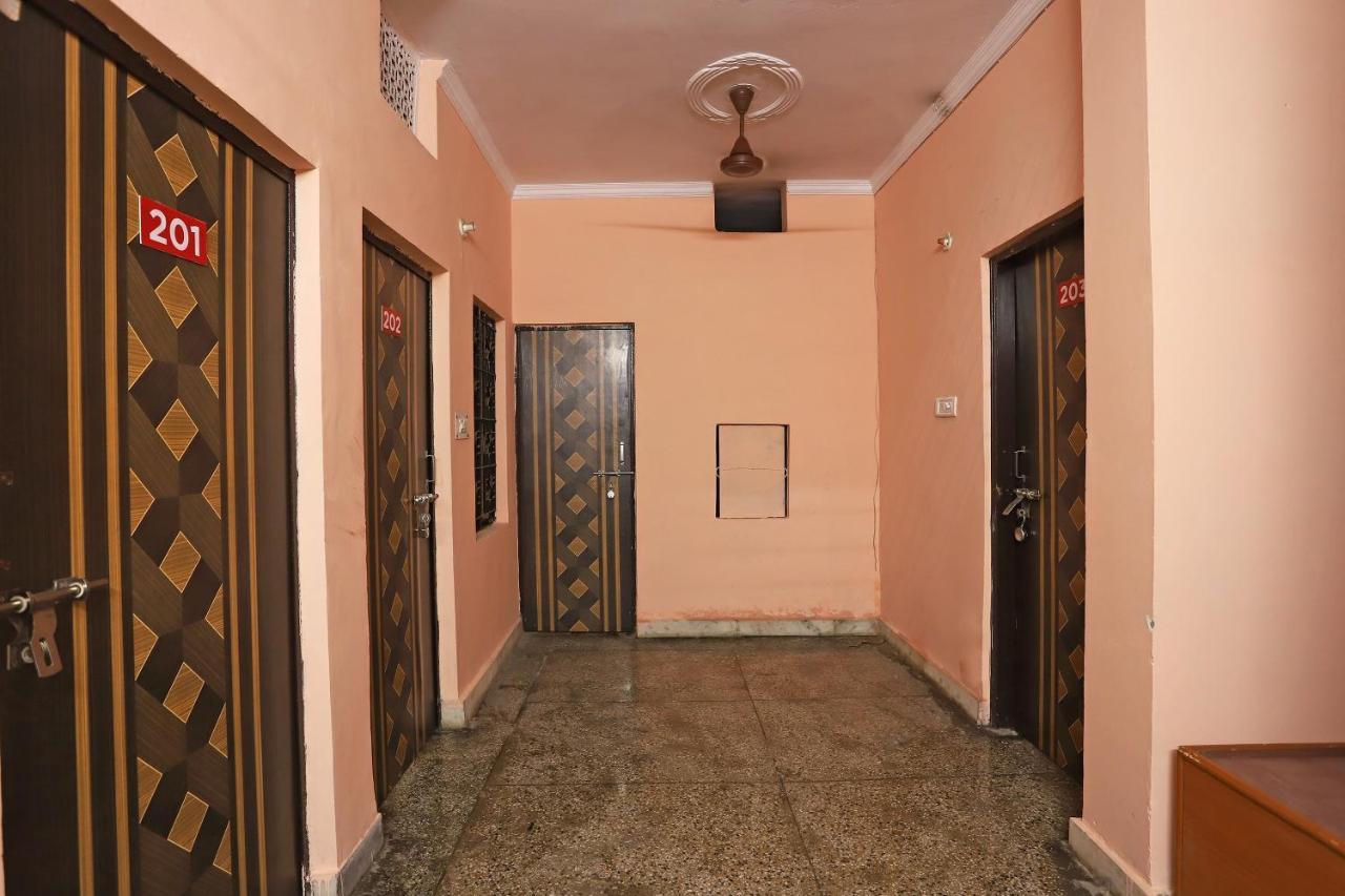 Oyo 39645 Maheshwari Residency Nova Deli Exterior foto